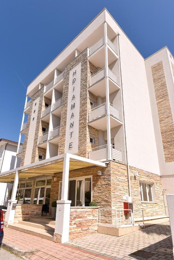 Hotel Diamante เชเซนาติโก ภายนอก รูปภาพ